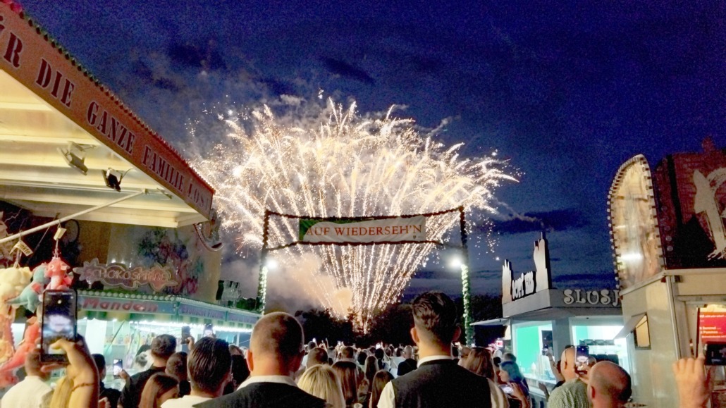 Feuerwerk Volksfest 25